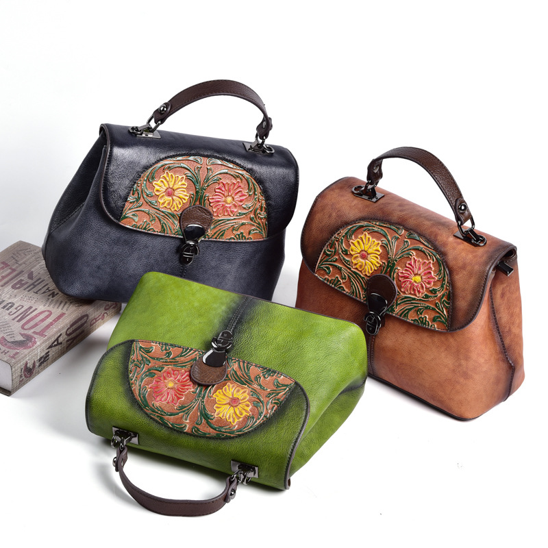 Embossed Retro Hand Rub Color Portable Diagonal Handbag