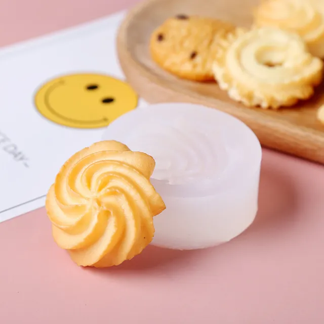 Creative Cake Cookie Mold Baking Decoration White - Shop at LoveMi