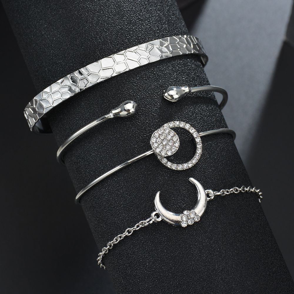 Fashion Moon Shaped Full Rhinestone Bracelet