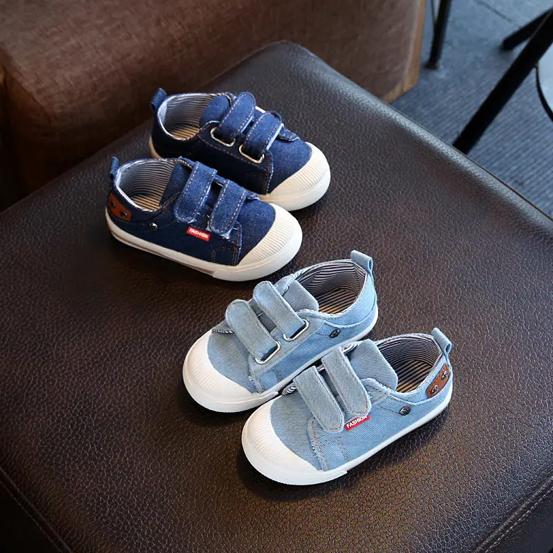 Children's Denim Canvas Shoes With Rivet Solid Color