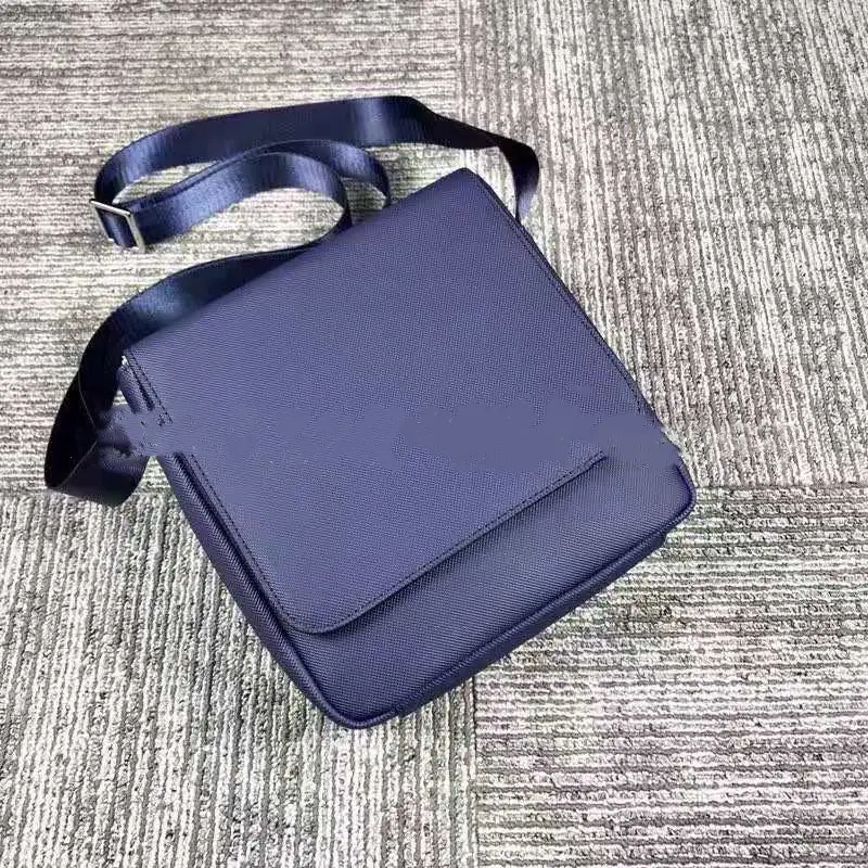 New Style Men's Bag Leisure Leather Backpack