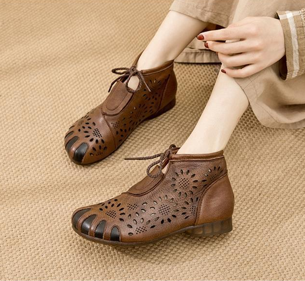 Hollow Short Boots Retro Women'S Shoes Summer Sandals Flat Ethnic Style Middle-Aged Mother Sandals Leather Soft Bottom Hole Shoes