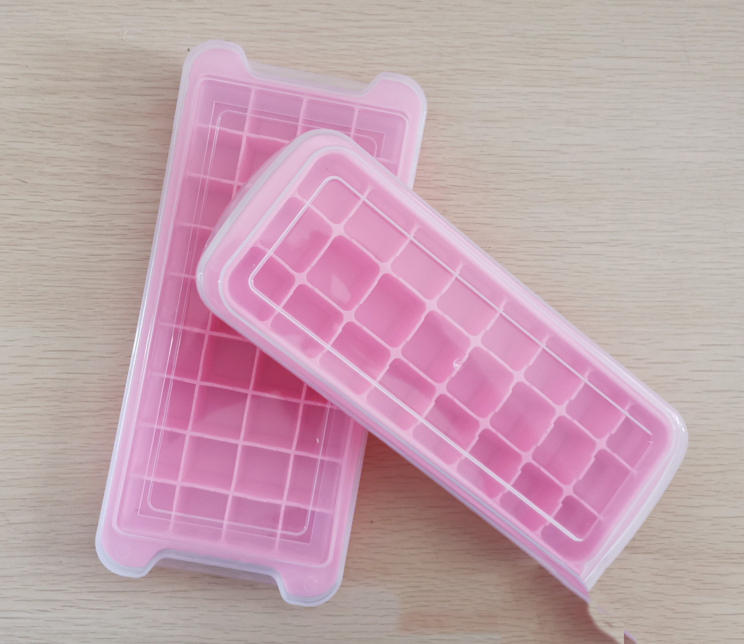 Title 4, Household Silicone Square Ice Tray With Lid