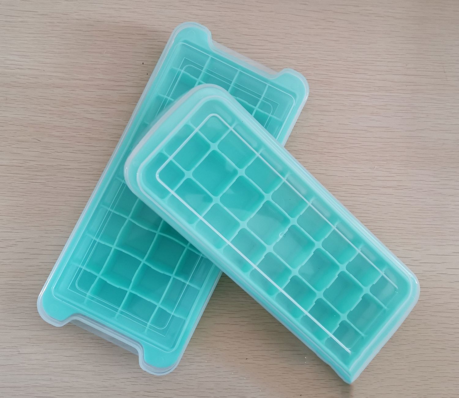 Title 5, Household Silicone Square Ice Tray With Lid