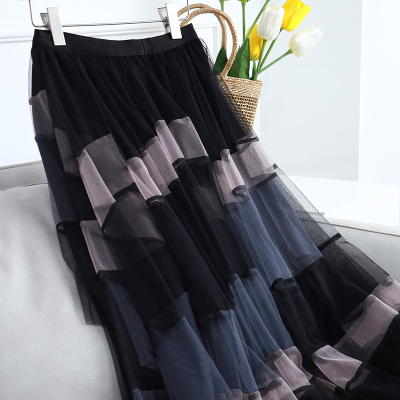 Spring And Summer New French Square Neck Knitted Top Contrast Mesh Skirt Two Piece Suit