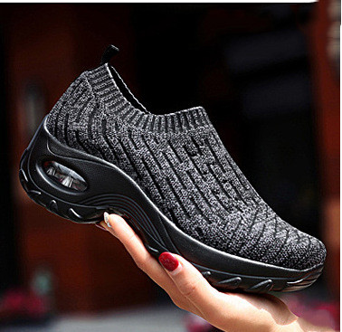 حذاء جوارب مزود بوسائد هوائية للراحة