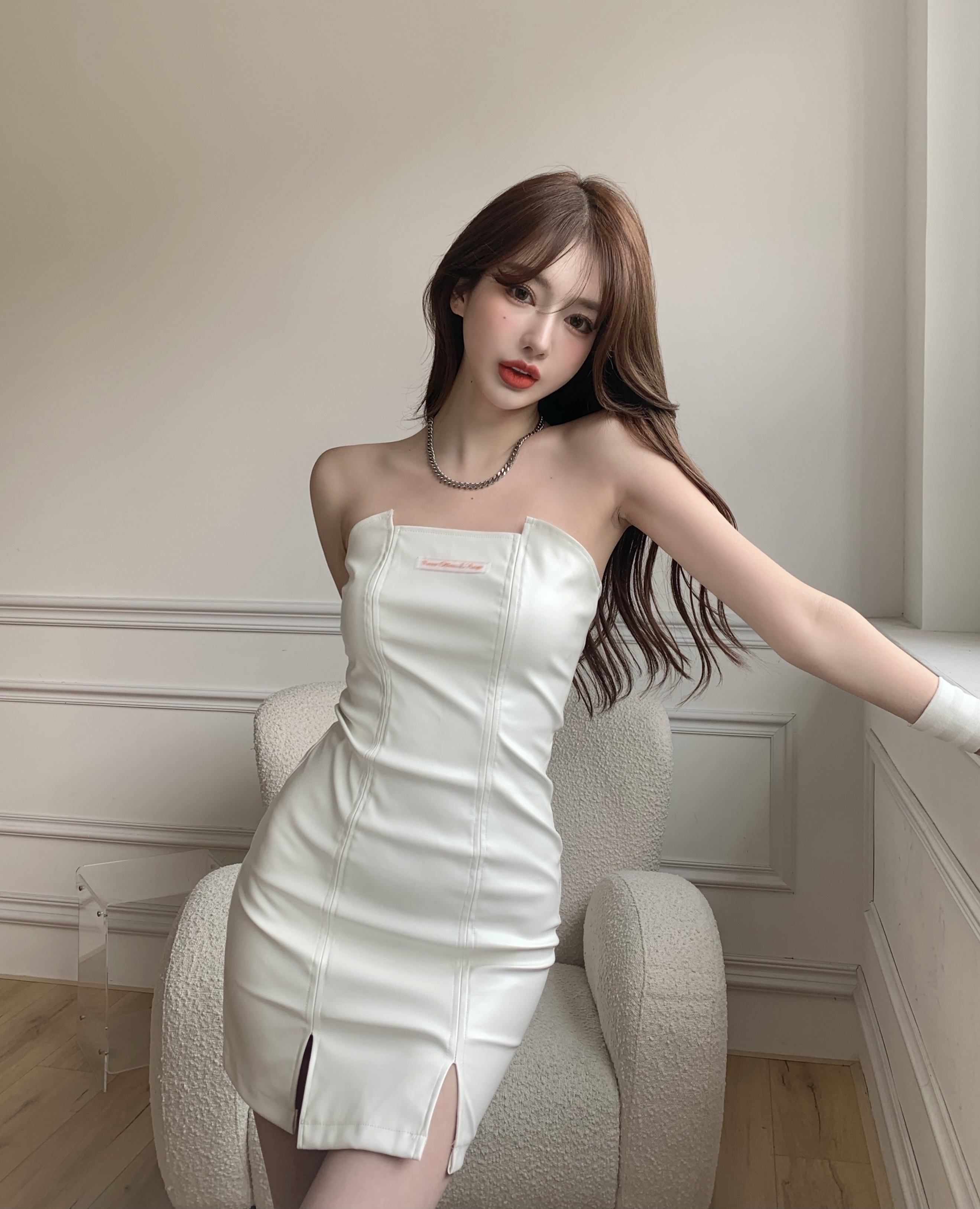 New Style Short Skirt Temperament Slim Fit Hip Skirt With Split Ends