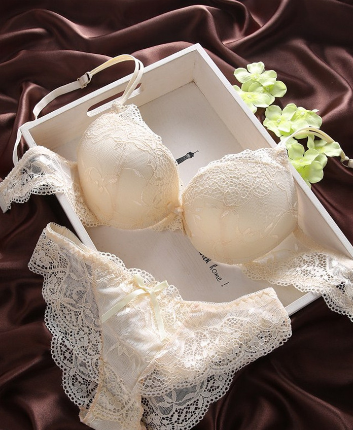 Title 4, European And American Big Sexy Lace Lady Bra Set