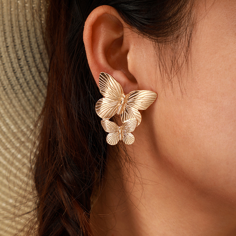 Retro Ancient Ways Aureate Exaggerated Size Butterfly Ear Nail Ear Act The Role Ofing Female