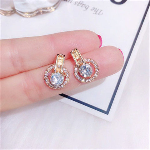 Temperament European And Personality Exaggerated Earrings - Image 2