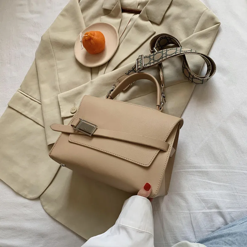 Handbag large capacity bag women's bag retro one shoulder Large Bag Messenger Bag - Khaki