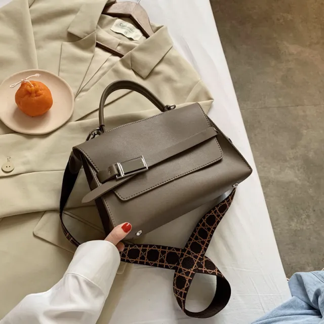 Handbag large capacity bag women's bag retro one shoulder Large Bag Messenger Bag Coffee - Shop at LoveMi