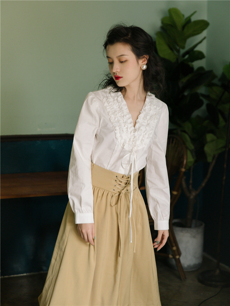 Vintage Lace V Neck White Top And Yellow Ruffle Skirt Suit