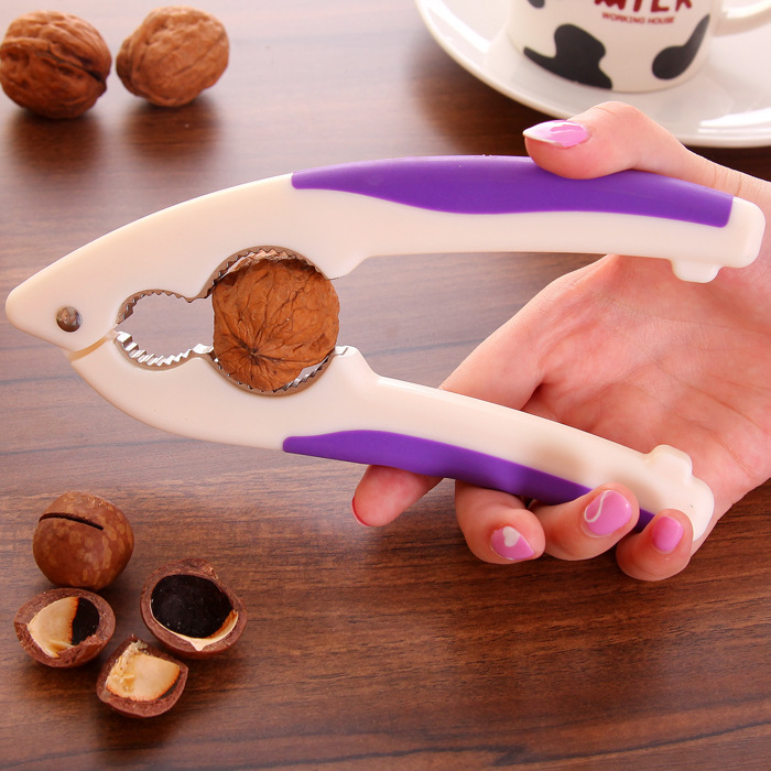 Title 2, Simple Zinc Alloy Walnut Clip Opener