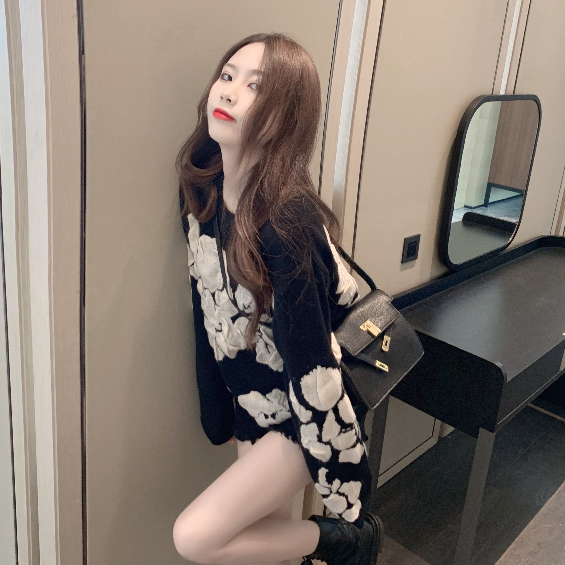 Mid-Length Sweater Female Spring And Summer Loose Pullover Sweater Top