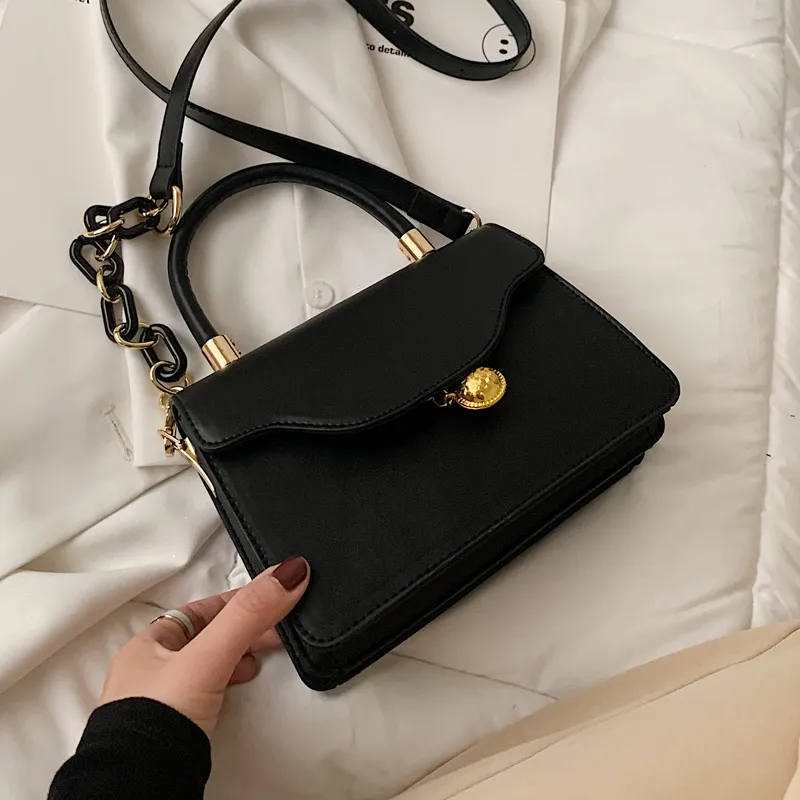 Net Celebrity Single-Shoulder Messenger Bag - Black