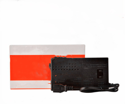 Battery Electric Vehicle Tricycle Battery Charger