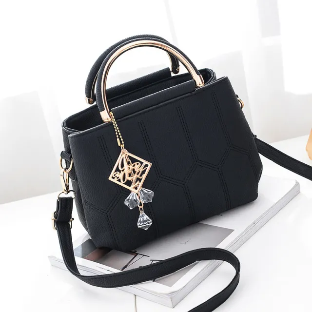 The New Korean Style Fashion One Shoulder Diagonal Handbag Black - Shop at LoveMi