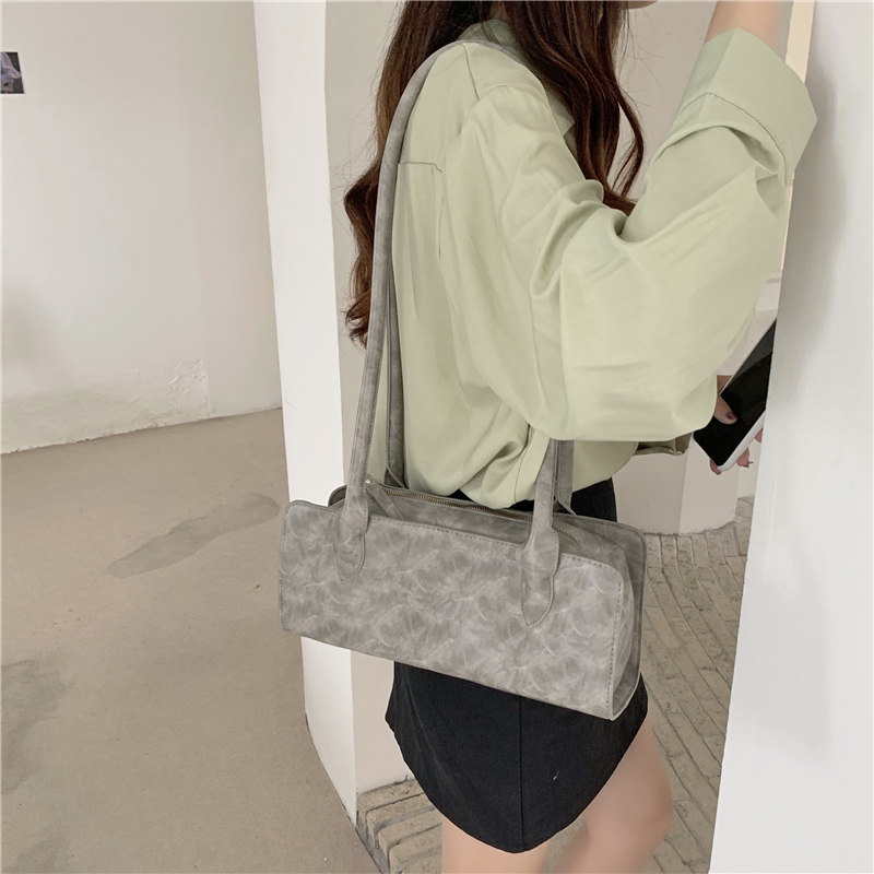 New Korean Niche Design Net Red Wild Retro Ins One Shoulder Armpit Bag Red - Shop at LoveMi