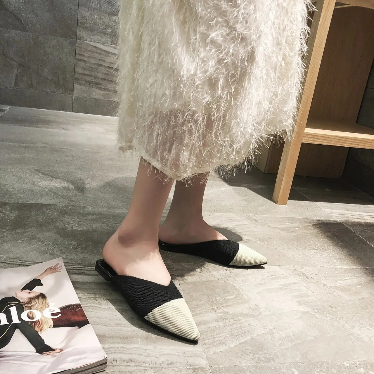 Fashion Pointy Lazy One-foot Slippers Tide