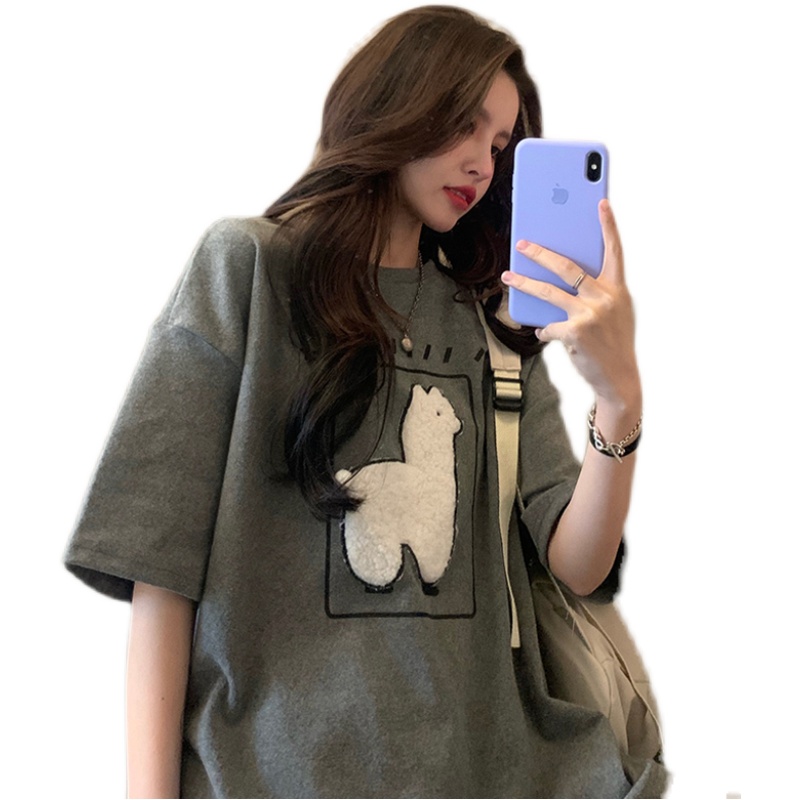 Embroidered Lamb Half Sleeve Top Bottoming Shirt