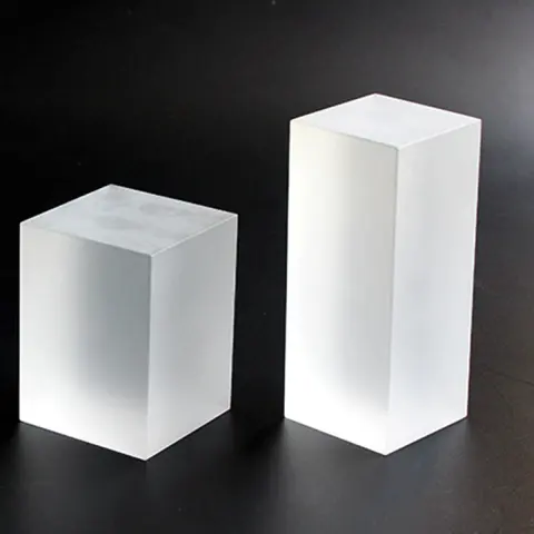 Transparent Crystal Glass Cube White Embryo