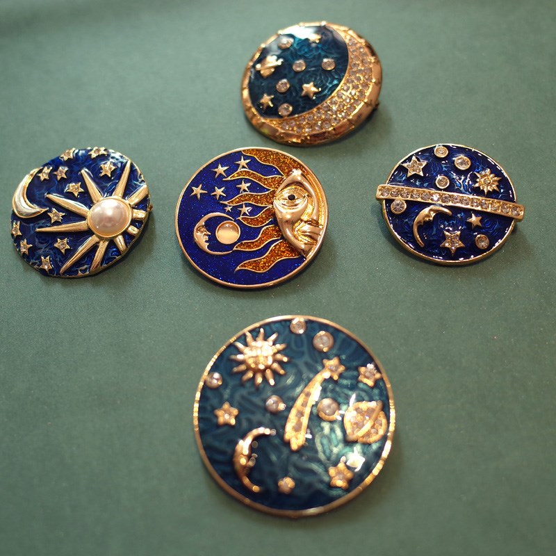 Title 4, Vintage Fine Moon Badge Sun God Round Oil Drop ...