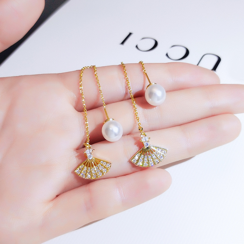 Simple And Versatile Earrings With Pearl Ear Thread