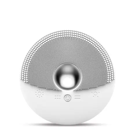 The Silicone Face Wash Can Be Heated