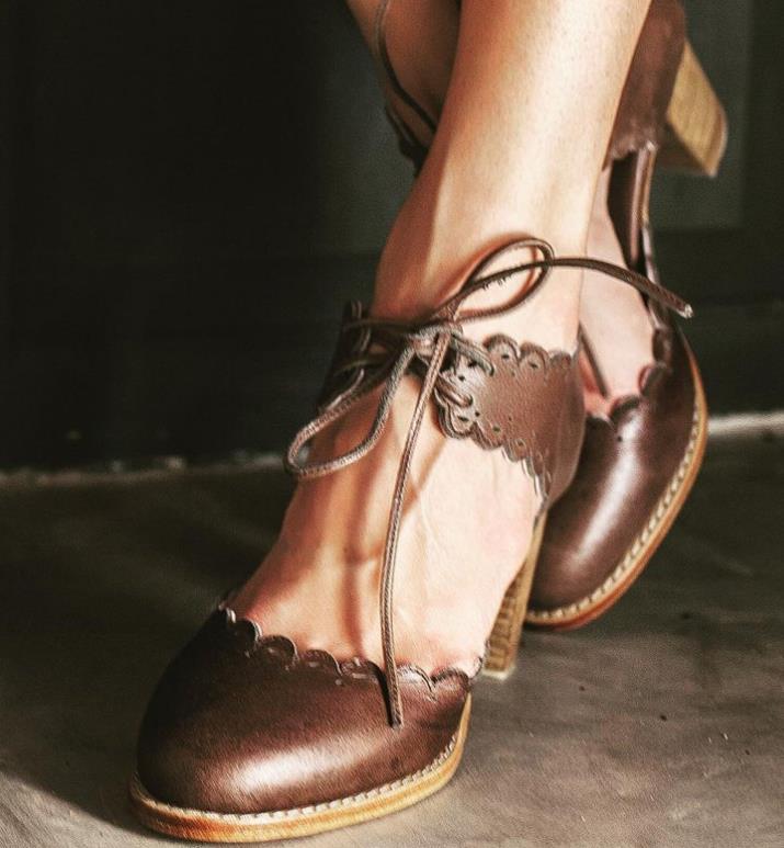 Lace Sandals Ladies Baotou Retro Lace-Up Women's Shoes