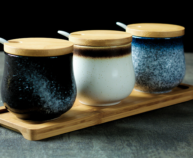 Japanese Seasoning Pot Ceramic Suit Restaurant Seasoning Pot With Cover Commercial Salt Pot Chili Oil Tank Household Kitchen