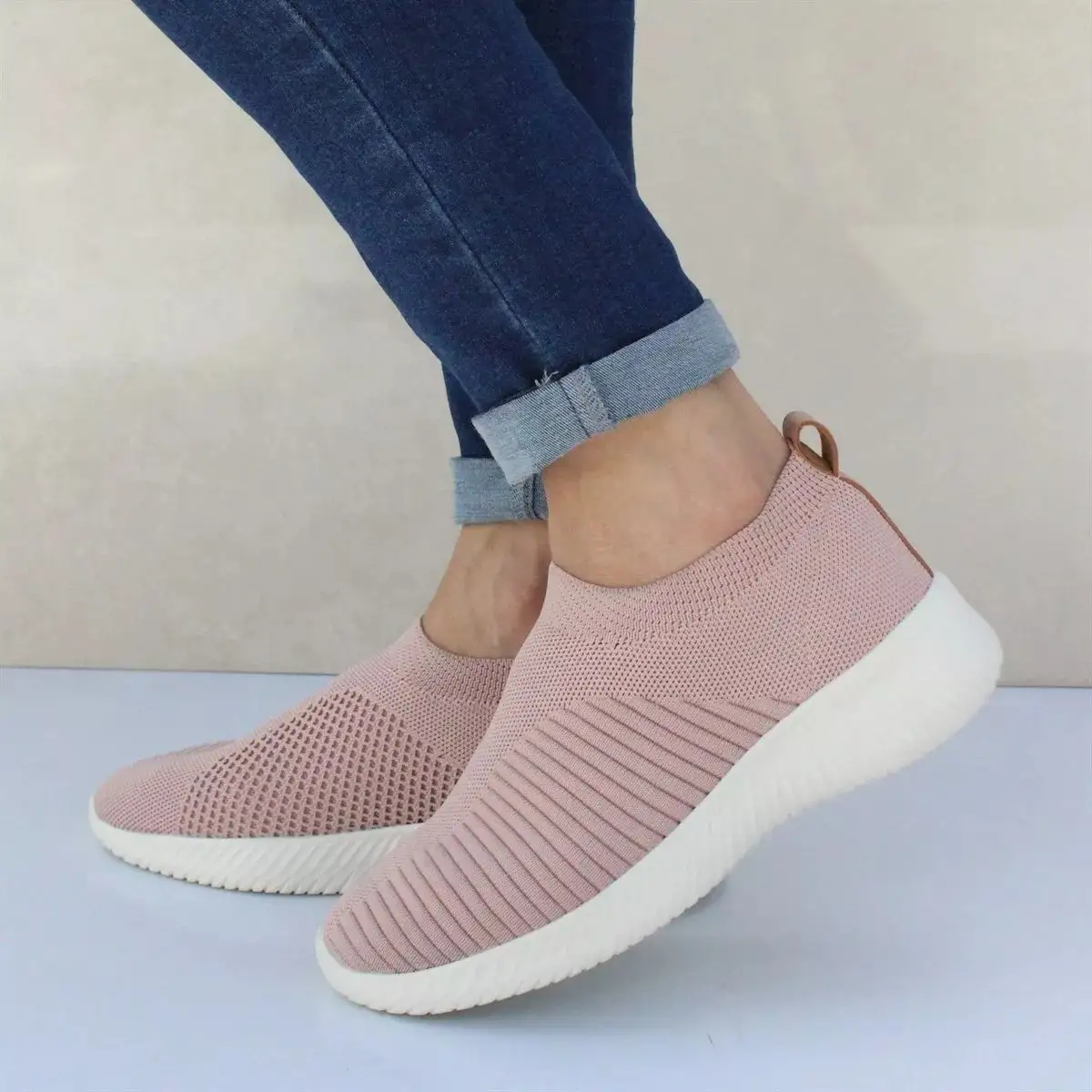 Breathable Sports And Leisure Flying Shoes