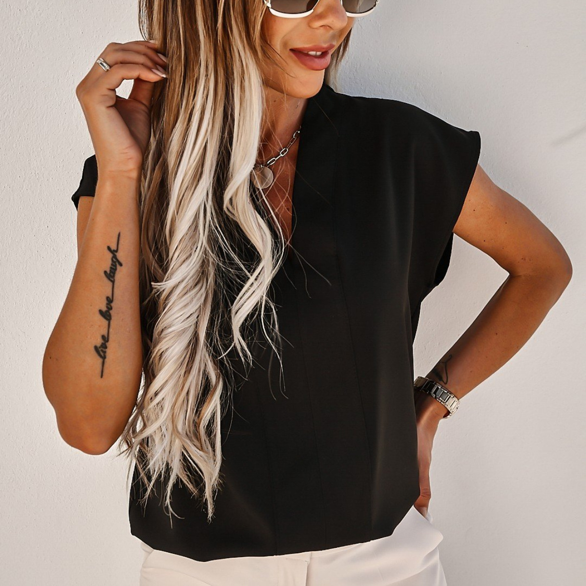 Solid Color V Neck Short Sleeved T Shirt Top Women's Clothing