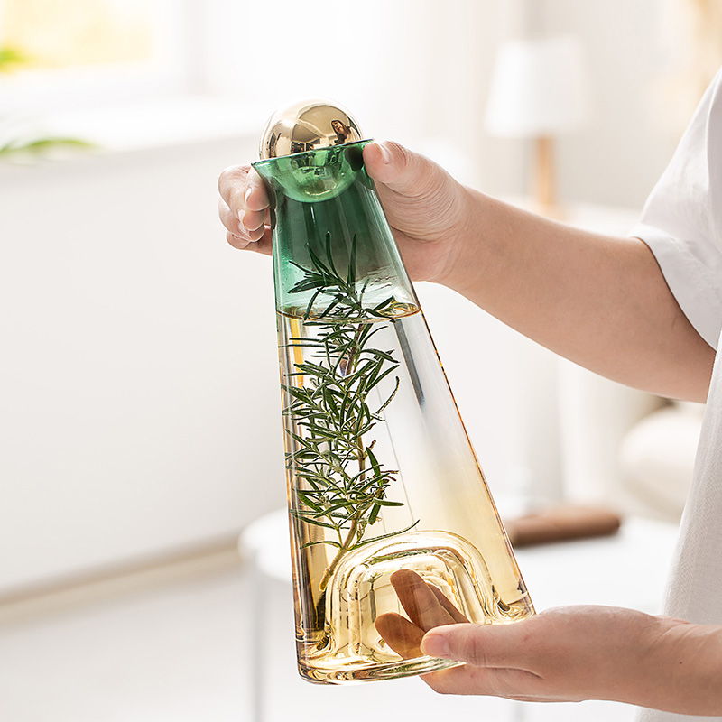 Large Capacity High Borosilicate Diamond Juice Jug