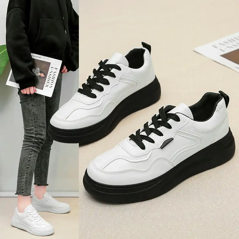Students Show Feet Small Super Fire Breathable White Sneakers