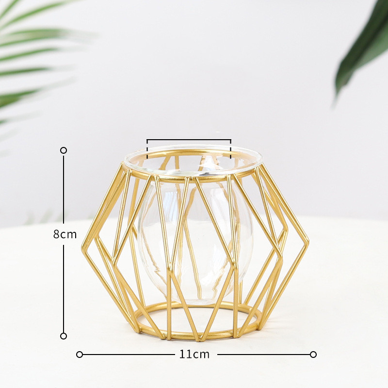 Title 16, Nordijski minimalistički geometrijski stakleni ...