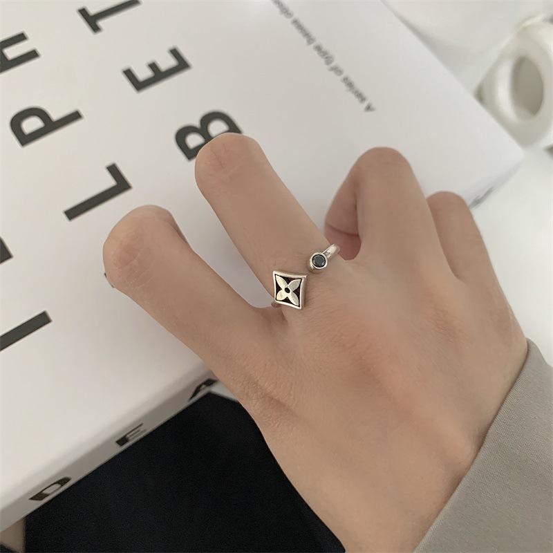 Sterling Silver Retro Cross Flower Ring Lady INS Hollow With Diamond Ring
