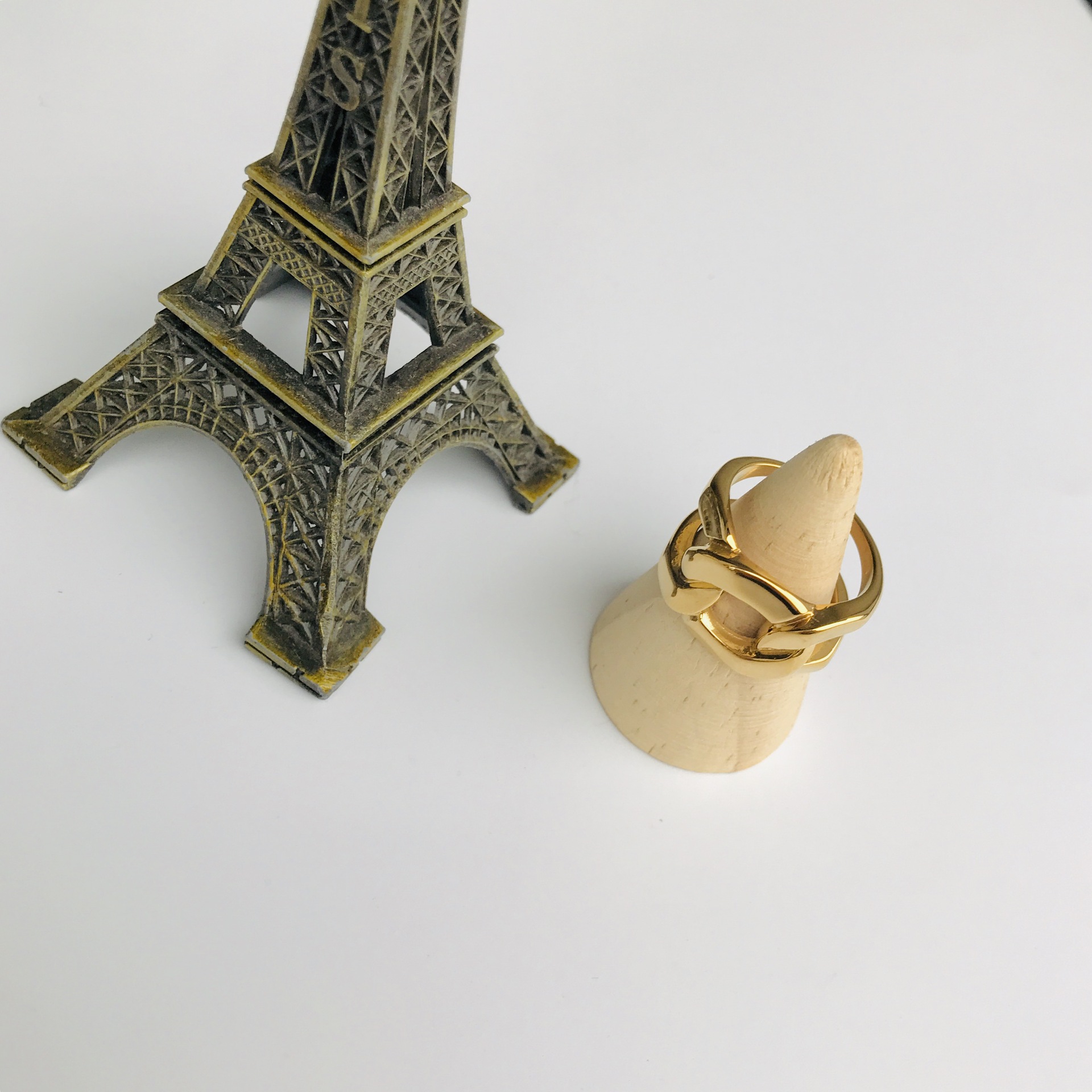 Index Finger Ring Female Fashion Exaggeration Titanium Steel Casting Ring Golden Winter New Product