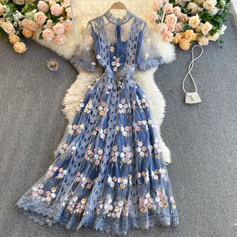Mesh Embroidery Round-Neck Dress, picture 3 of 6