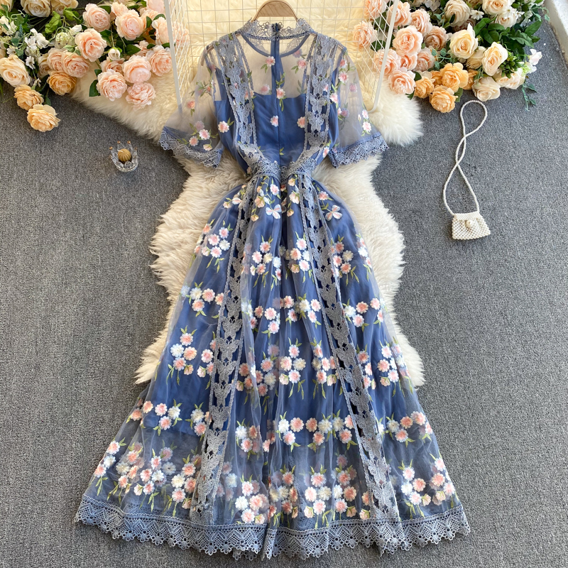 Mesh Embroidery Round-Neck Dress, picture 4 of 6