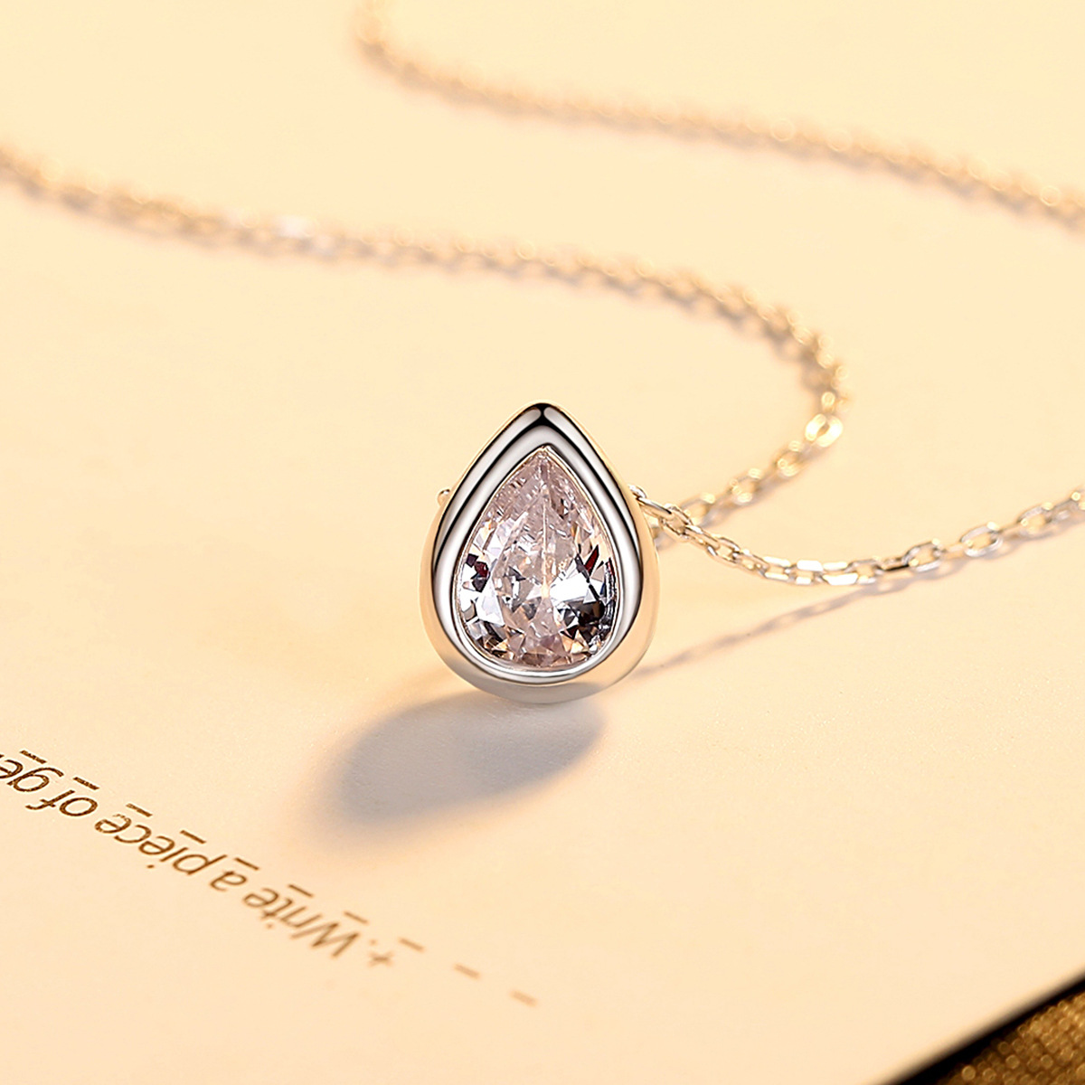 Exquisite Micro-Inlaid Zircon Drop Pendant Jewelry