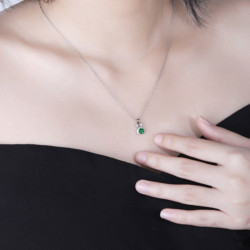 Necklace Personality Fashion Nurturing Emerald Clavicle Chain