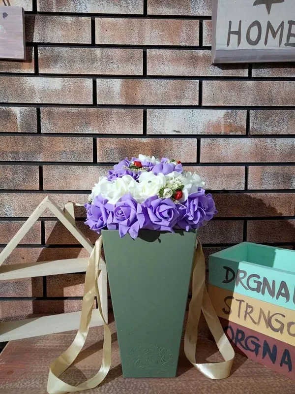 Portable Flower Gift Box, Flower Bouquet, Handbag, Flower Arrangement Box, Holding Bucket, Korean Flower Packing Box Green - Shop at LoveMi