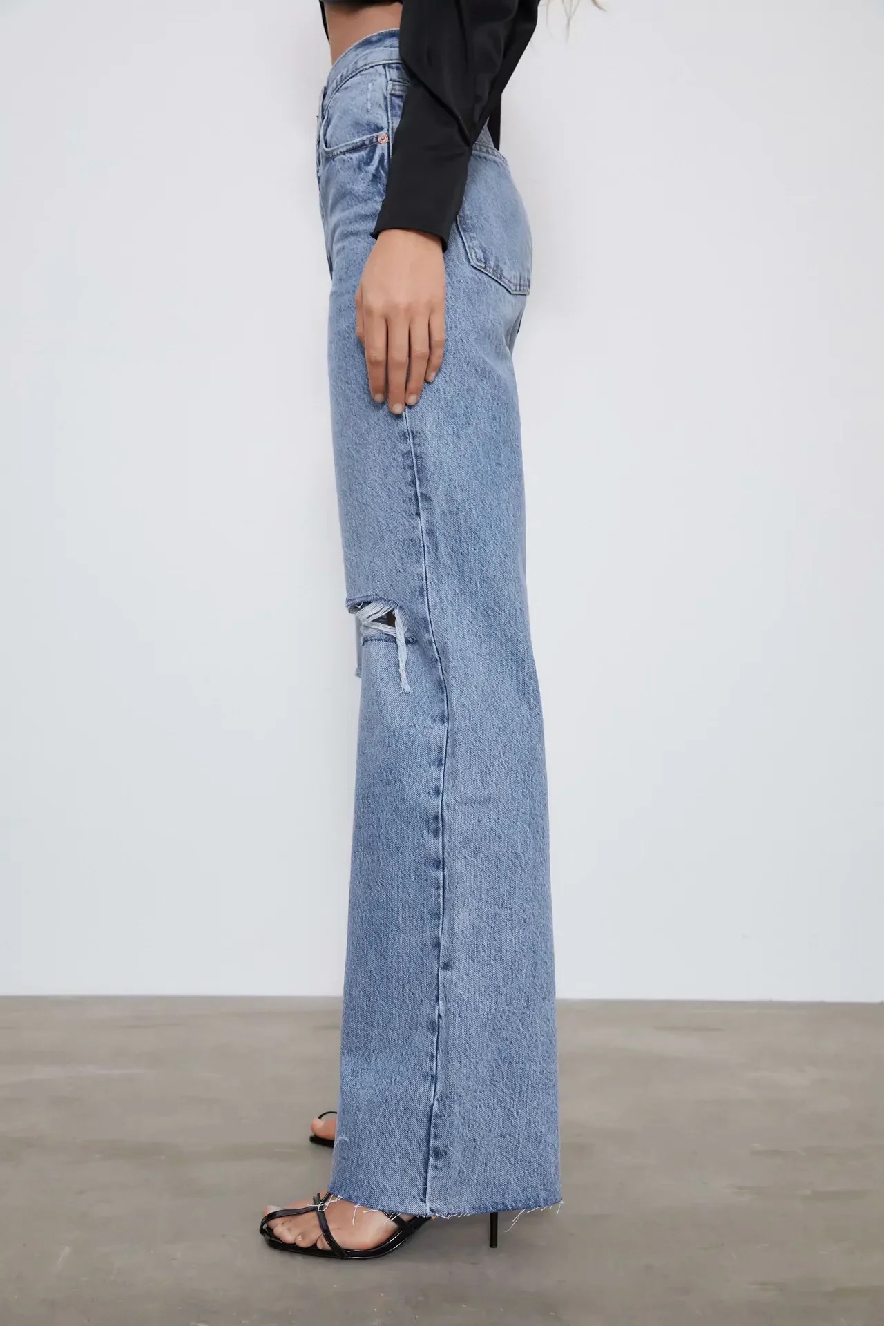 Title 5, Womens thin wide-leg jeans with ripped raw edg...