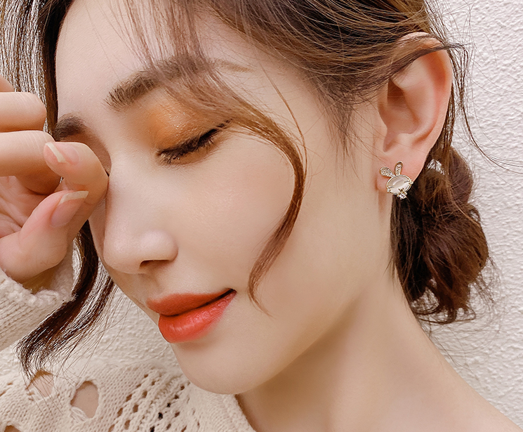 Cute Joker Rabbit Stud Earrings Stylish Compact Sterling Silver