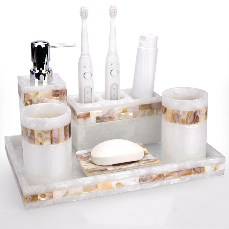 Six piece Bathroom Set