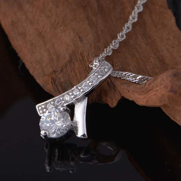 New Platinum Plated Necklace Diamonds