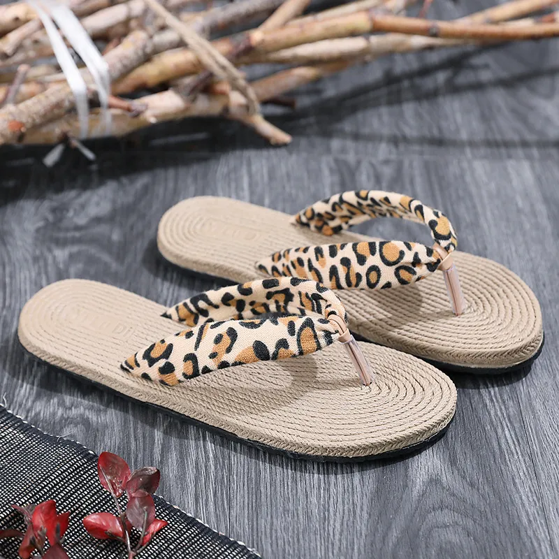 flip flops - Leopard