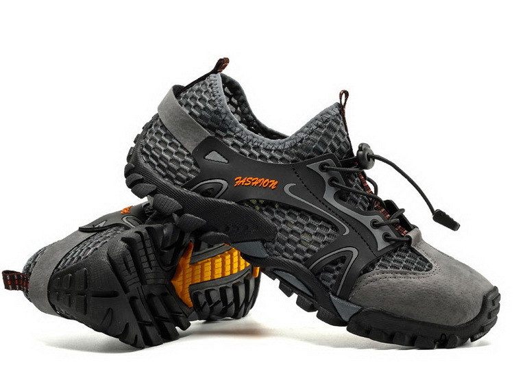 Title 6, Large Size Outdoor Hiking Shoes