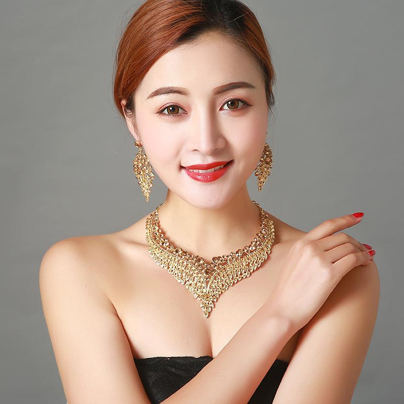 Luxury Rhinestone Gem Short Clavicle Necklace And Earring Set - Shop at LoveMi